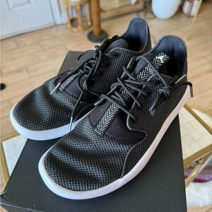 Jordan Eclipse BG 4.5Y Woman’s 5-6 NEW IN BOX DEADSTOCK